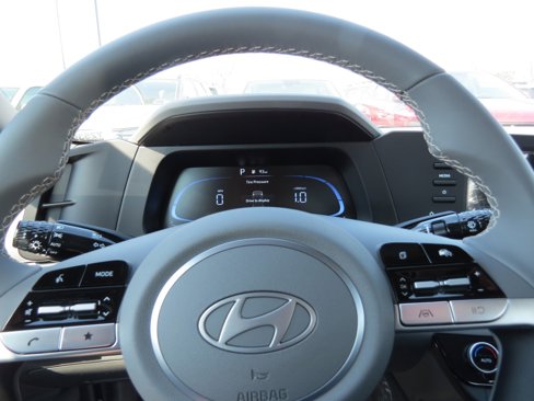 New 2025 Hyundai Elantra Sport image 12