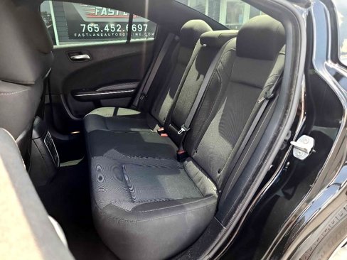 Used 2019 Dodge Charger SXT image 13