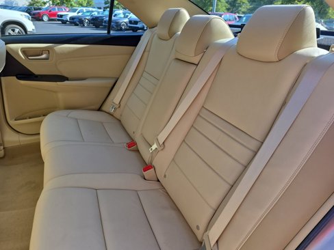 Used 2016 Toyota Camry XLE image 13
