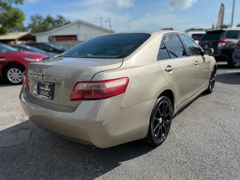 Used 2009 Toyota Camry LE image 6