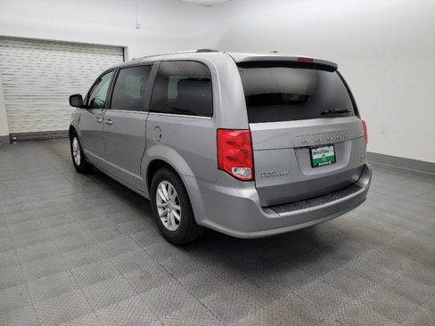 Used 2019 Dodge Grand Caravan SXT image 5