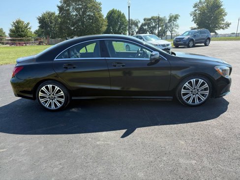 Used 2018 Mercedes-Benz CLA 250 image 4