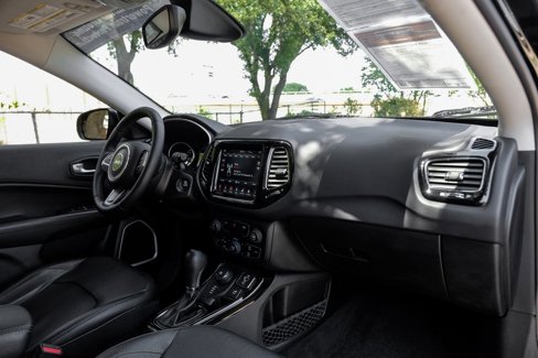 Used 2018 Jeep Compass Limited w/ Navigation Group image 22