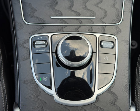 Used 2019 Mercedes-Benz C 300 Sedan image 23