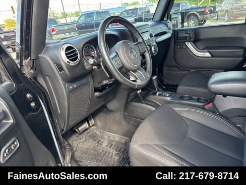 Used 2016 Jeep Wrangler Rubicon w/ Power Convenience Group image 62
