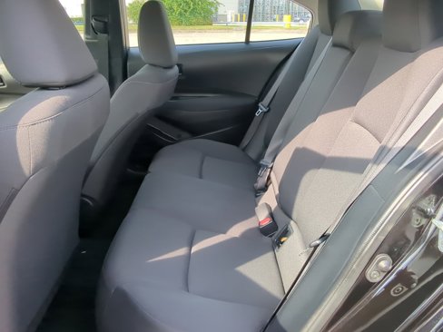 Used 2023 Toyota Corolla LE image 25