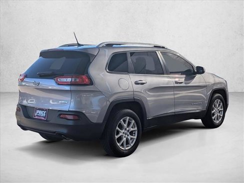 Used 2014 Jeep Cherokee Latitude w/ Cold Weather Group image 5