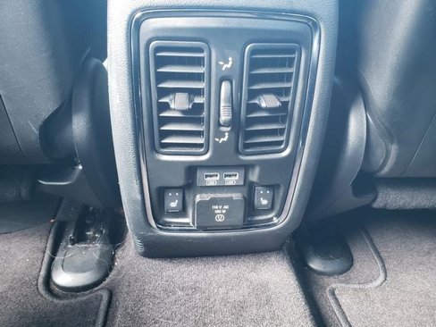 Used 2018 Jeep Grand Cherokee Limited image 15