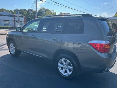 Used 2010 Toyota Highlander 4WD image 4