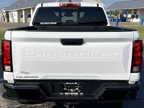 Used 2025 Chevrolet Colorado W/T w/ Advanced Trailering Package image 7