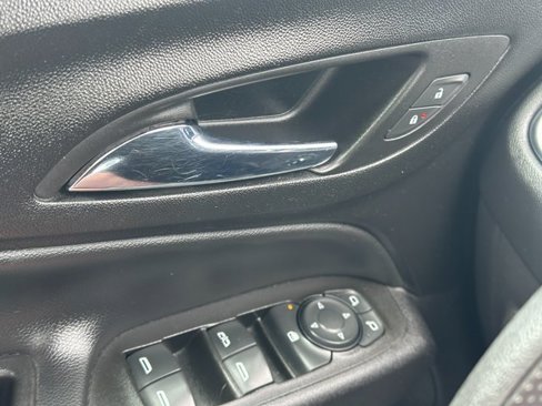 Used 2022 Chevrolet Equinox LT image 29