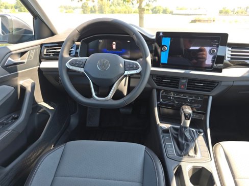 New 2025 Volkswagen Jetta SE image 20