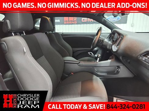 Used 2023 Dodge Challenger R/T w/ Blacktop Package image 28