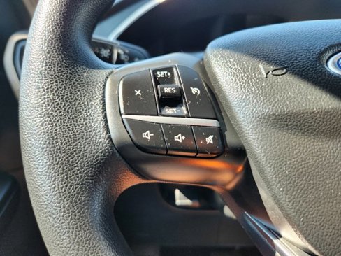 Used 2020 Ford Escape SE image 19