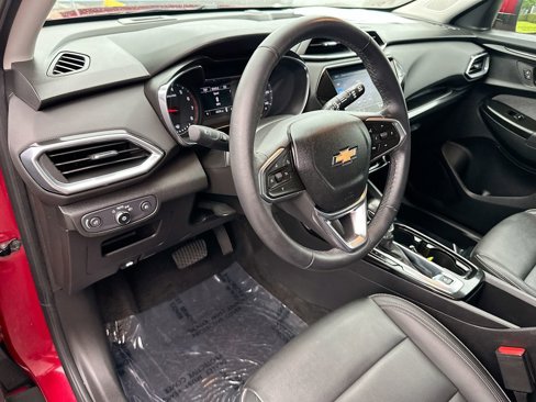 Used 2021 Chevrolet TrailBlazer LT w/ Premium Seating Package image 10
