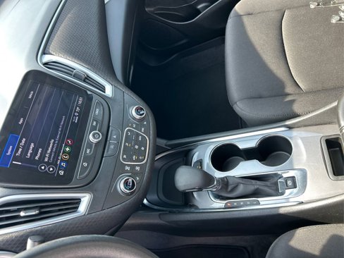 Used 2024 Chevrolet Malibu LT image 15