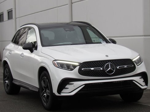 Certified 2025 Mercedes-Benz GLC 300 4MATIC image 2