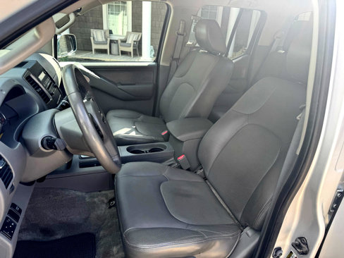 Used 2012 Nissan Frontier SL image 13