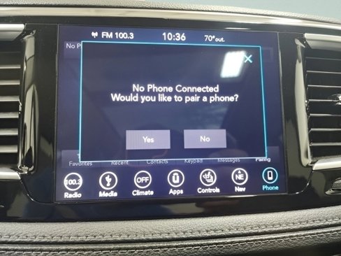 Used 2018 Chrysler Pacifica Limited image 6