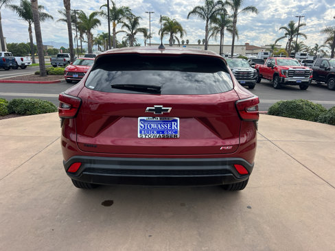 Used 2024 Chevrolet Trax RS w/ Sunroof Package image 4