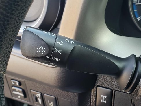 Used 2017 Toyota RAV4 LE image 38