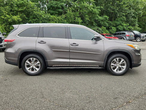 Used 2015 Toyota Highlander XLE image 6