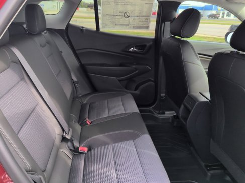 New 2025 Chevrolet Trax LT w/ Driver Confidence Package image 27
