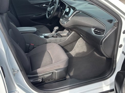 Used 2024 Chevrolet Malibu LT image 23