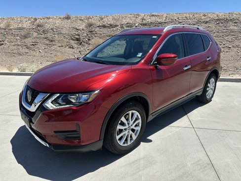 Used 2018 Nissan Rogue SV image 1