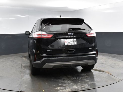 Used 2023 Ford Edge SEL image 10