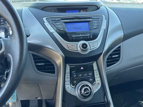 Used 2013 Hyundai Elantra GLS w/ Preferred Pkg image 20
