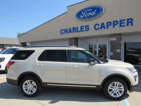 Used 2018 Ford Explorer XLT w/ Equipment Group 201A image 4