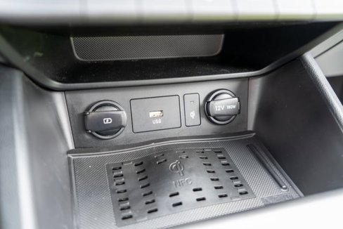 Used 2023 Hyundai Kona Limited image 32
