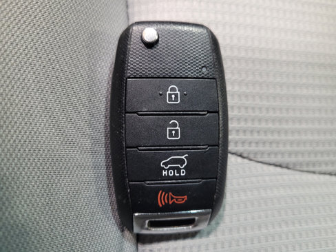 Used 2015 Kia Sorento LX image 32