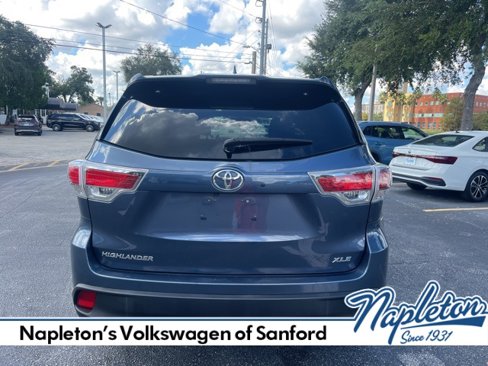 Used 2015 Toyota Highlander XLE image 4