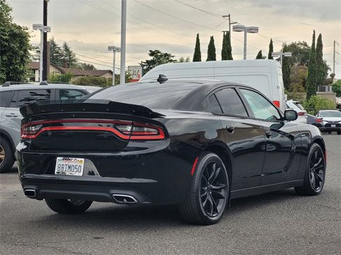 Used 2016 Dodge Charger R/T w/ Plus Group image 6