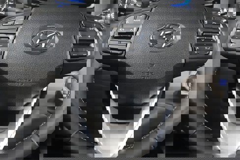 New 2025 Hyundai Venue SEL image 15