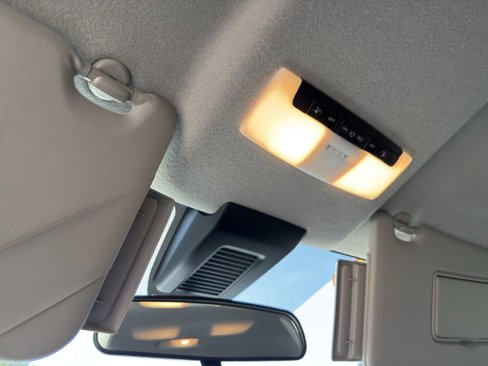 Used 2020 Nissan Kicks SR w/ Exterior Package image 27