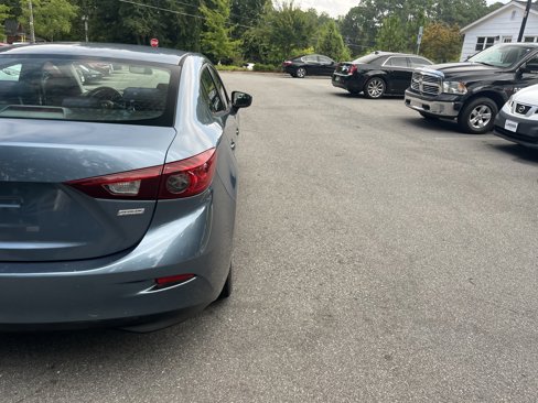 Used 2015 MAZDA MAZDA3 i Sport image 11