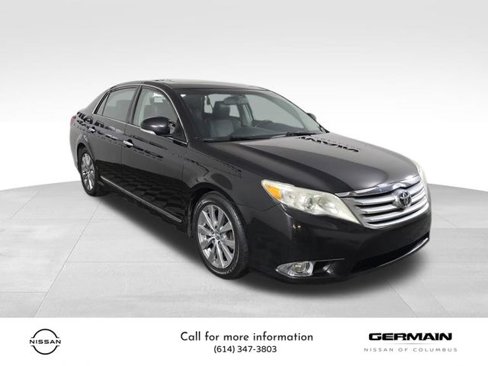 Used 2011 Toyota Avalon Limited image 3