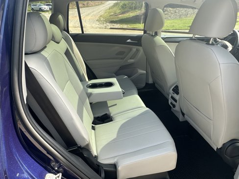 Used 2022 Volkswagen Tiguan SE image 15