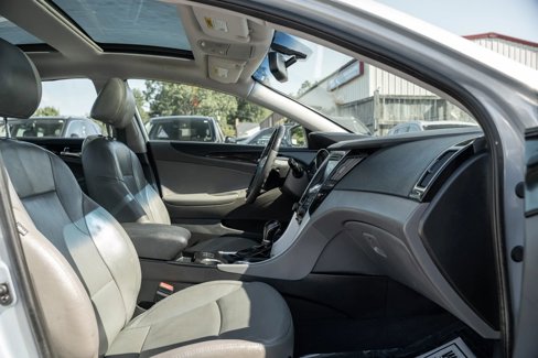 Used 2013 Hyundai Sonata Limited w/ Premium Pkg image 12