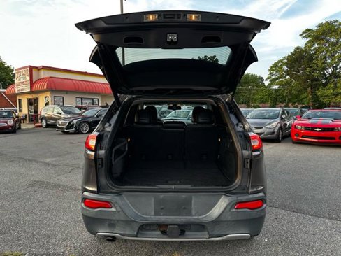 Used 2014 Jeep Cherokee Limited w/ Luxury Group image 22