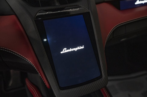 Used 2024 Lamborghini Revuelto image 41