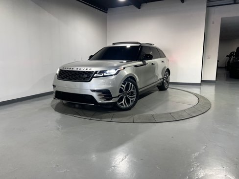 Used 2018 Land Rover Range Rover Velar R-Dynamic HSE image 3