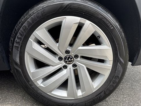 Used 2022 Volkswagen Atlas Cross Sport SE image 35