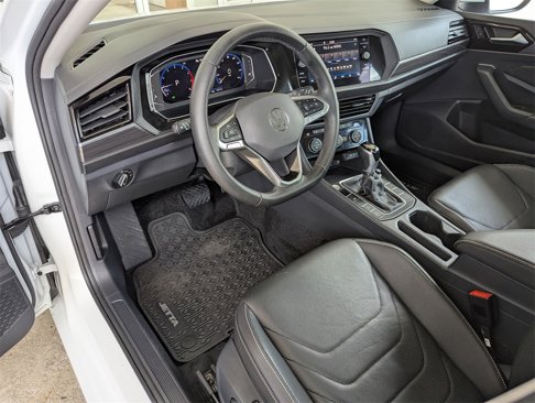 Certified 2024 Volkswagen Jetta SEL image 11