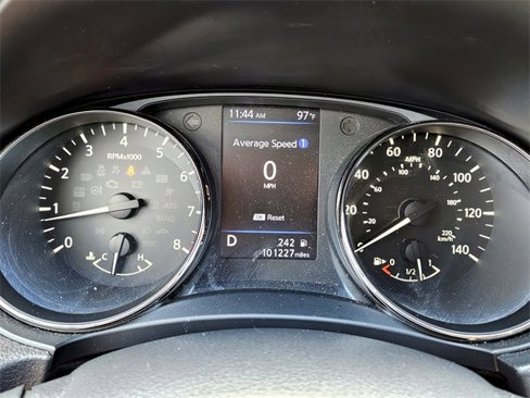 Used 2018 Nissan Rogue SV w/ Premium Package image 24
