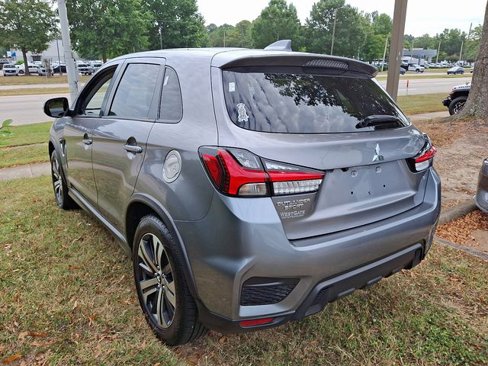 Used 2020 Mitsubishi Outlander Sport SE image 4