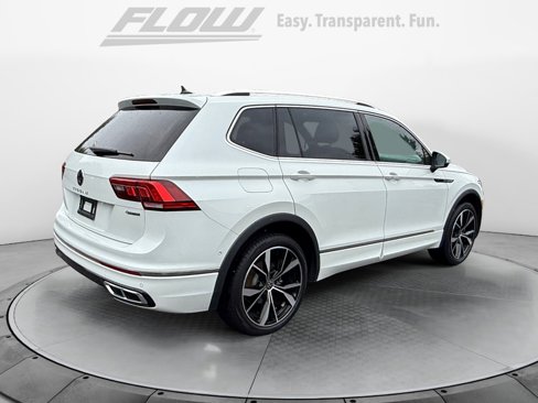 Certified 2022 Volkswagen Tiguan SEL R-Line image 7